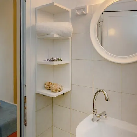 Thea Aparthotel 3*