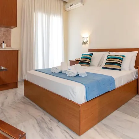 Thea Aparthotel Pyrgadikia