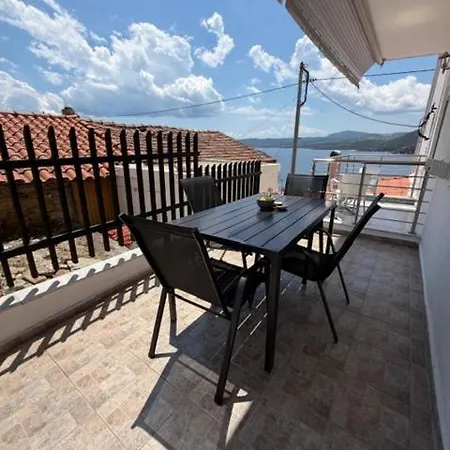 Aparthotel Thea 3*