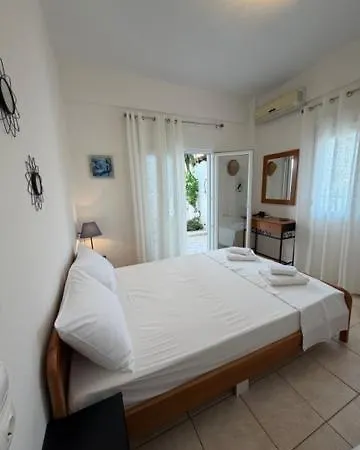 Thea 3* Pyrgadikia