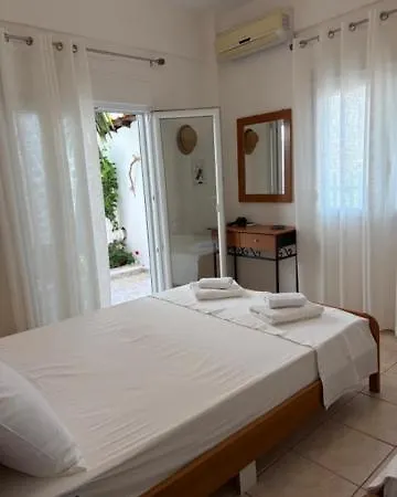 Aparthotel Thea 3*