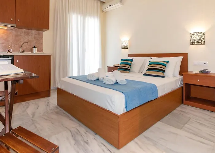 Thea Apartahotel Pyrgadikia