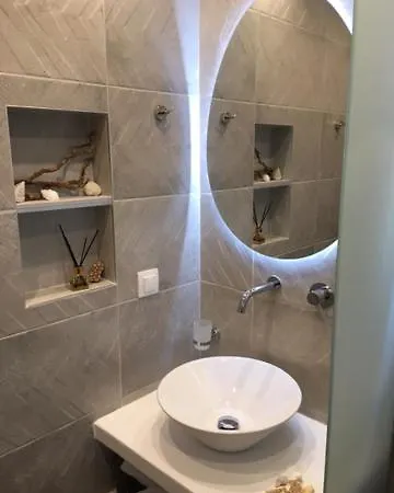 Thea Pyrgadikia